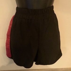 Womens/junior Basic Black & Pink Shorts. Small